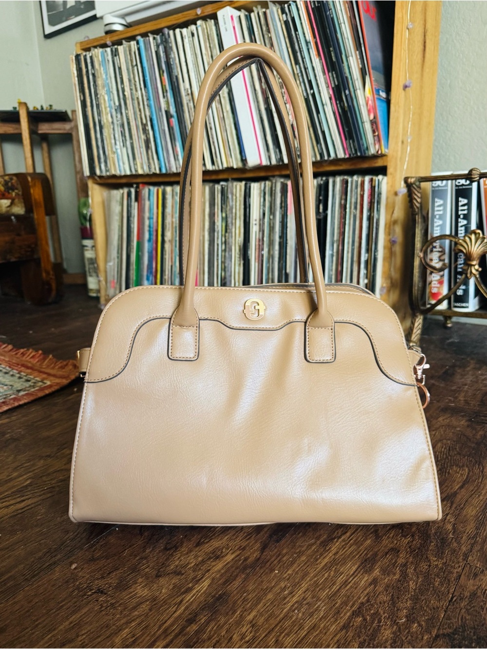 Vintage faux Leather Handbag in Taupe